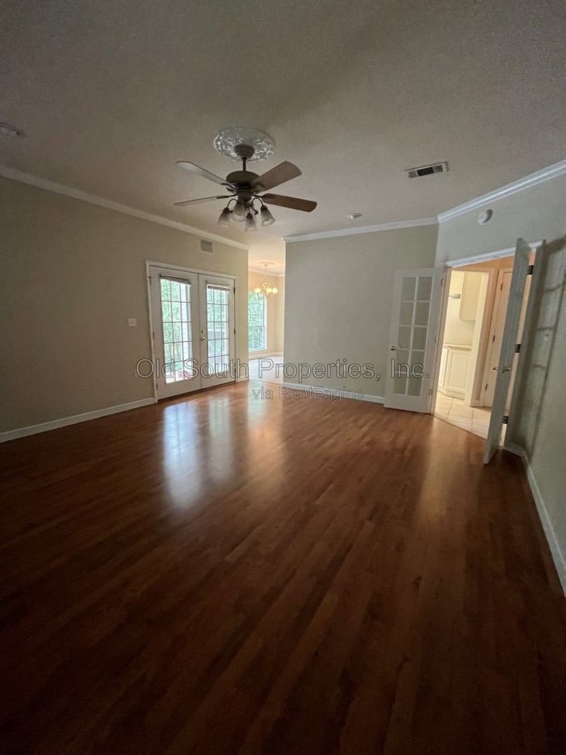 Beautiful Colonial in Boulder Creek subdivision! property image