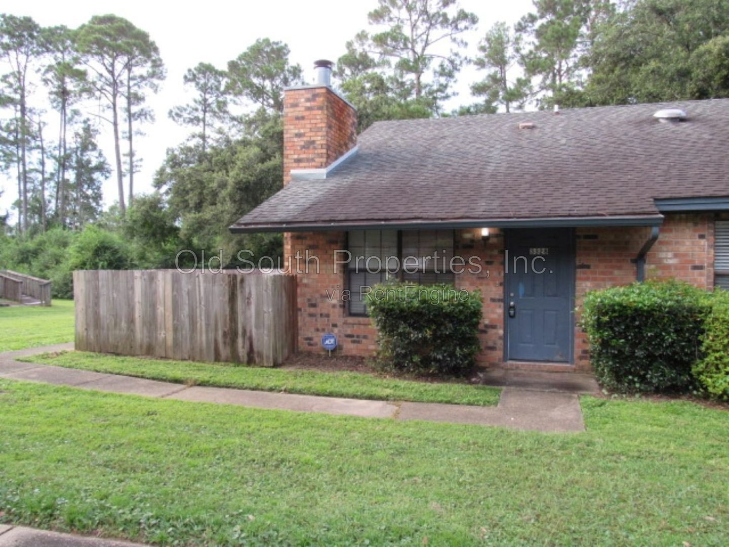 Convenient to Navy Federal & Pine Forest/Nine Mile Road area! property image