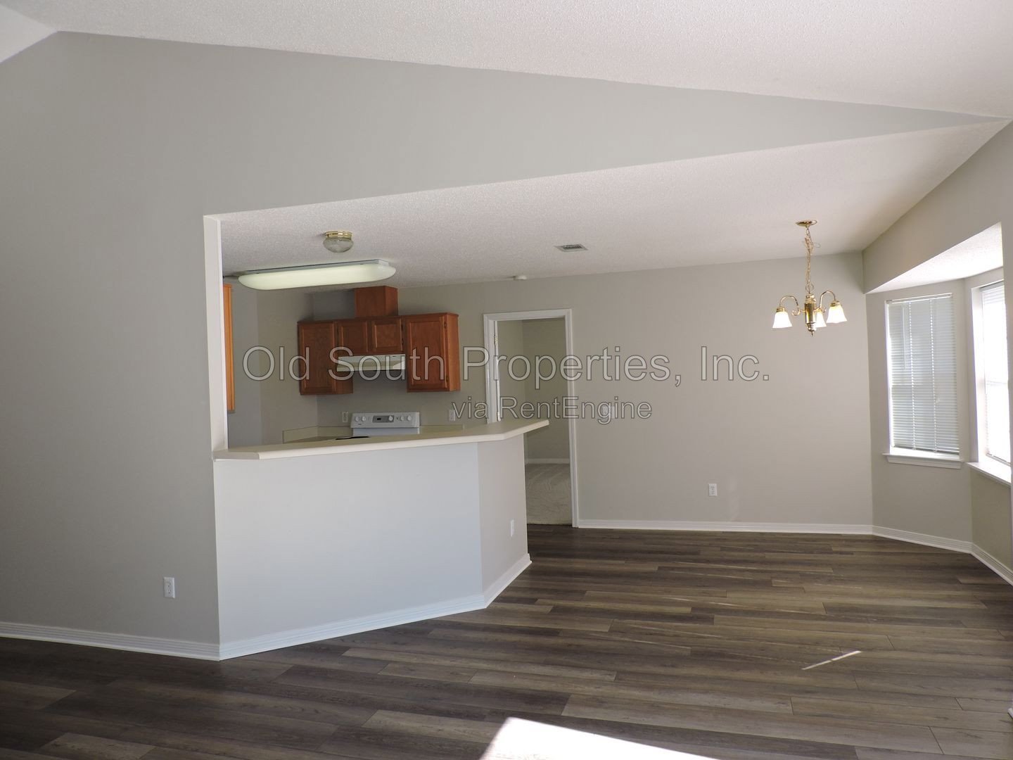 Just minutes from back gate of NAS! property image