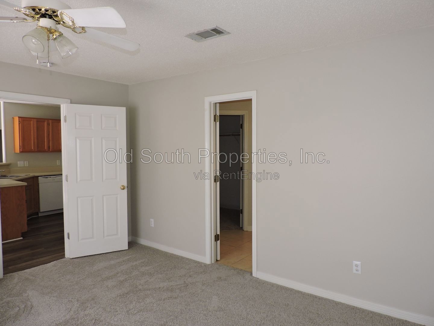 Just minutes from back gate of NAS! property image