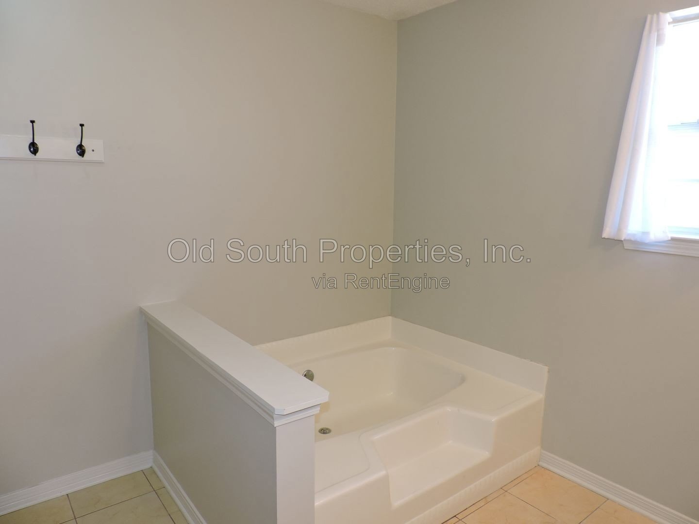 Just minutes from back gate of NAS! property image