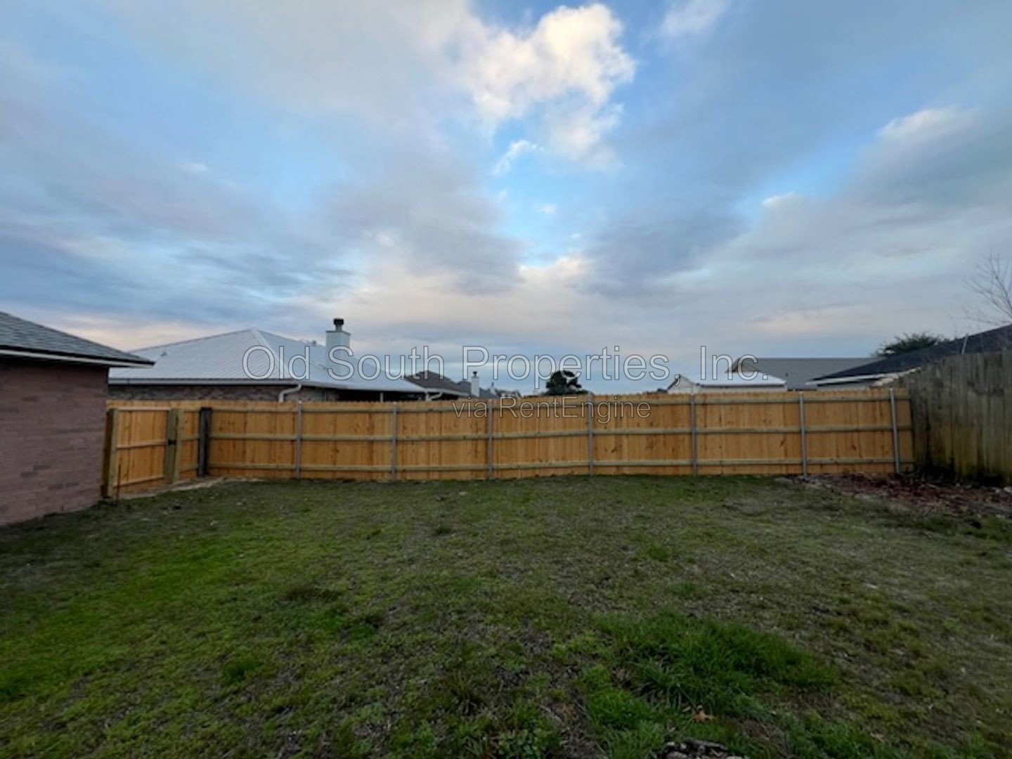 Just minutes from back gate of NAS! property image