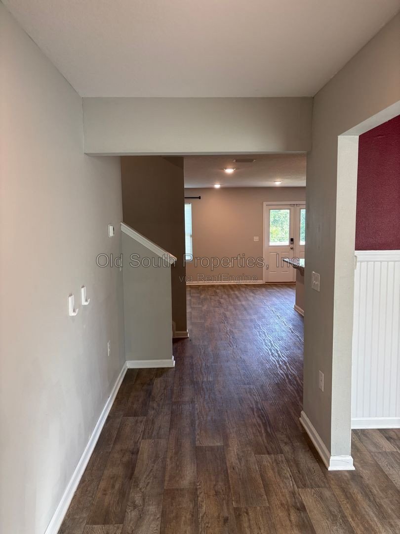 Spacious 5-Bedroom Home in Prime Cantonment Location property image