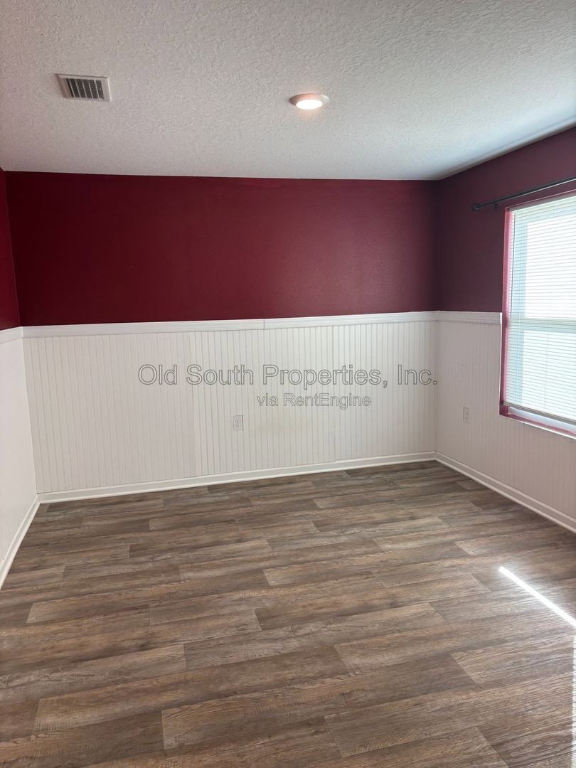 Spacious 5-Bedroom Home in Prime Cantonment Location property image