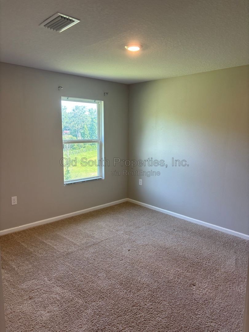 Spacious 5-Bedroom Home in Prime Cantonment Location property image