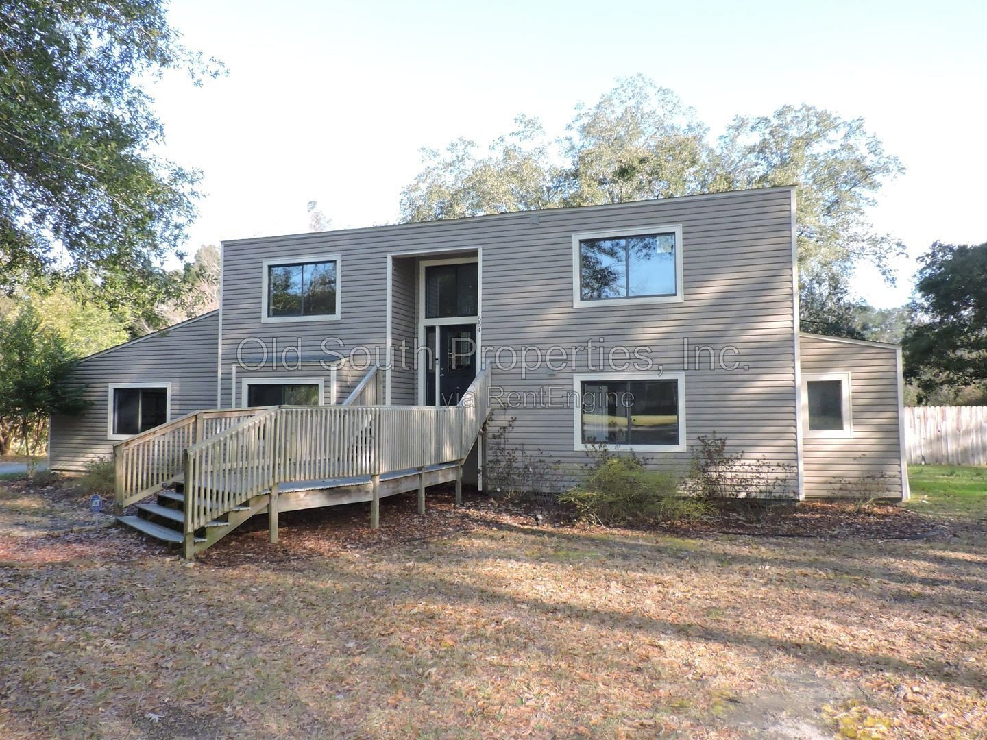Convenient to I-10, shopping & Navy Federal complex! property image