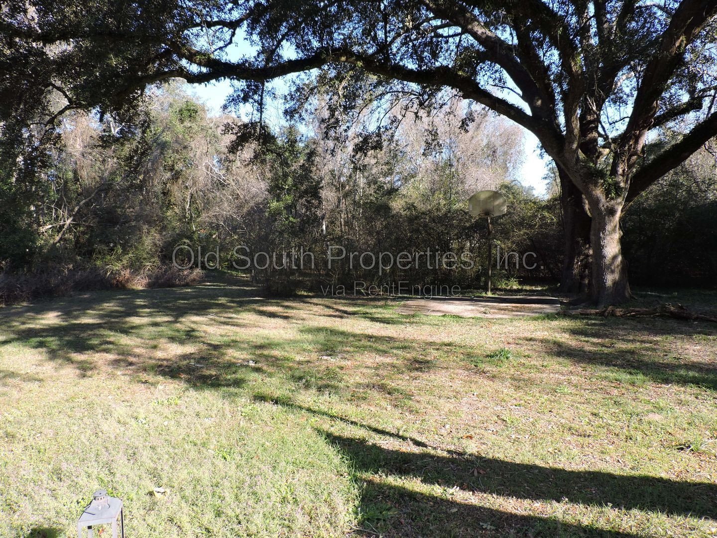 Convenient to I-10, shopping & Navy Federal complex! property image
