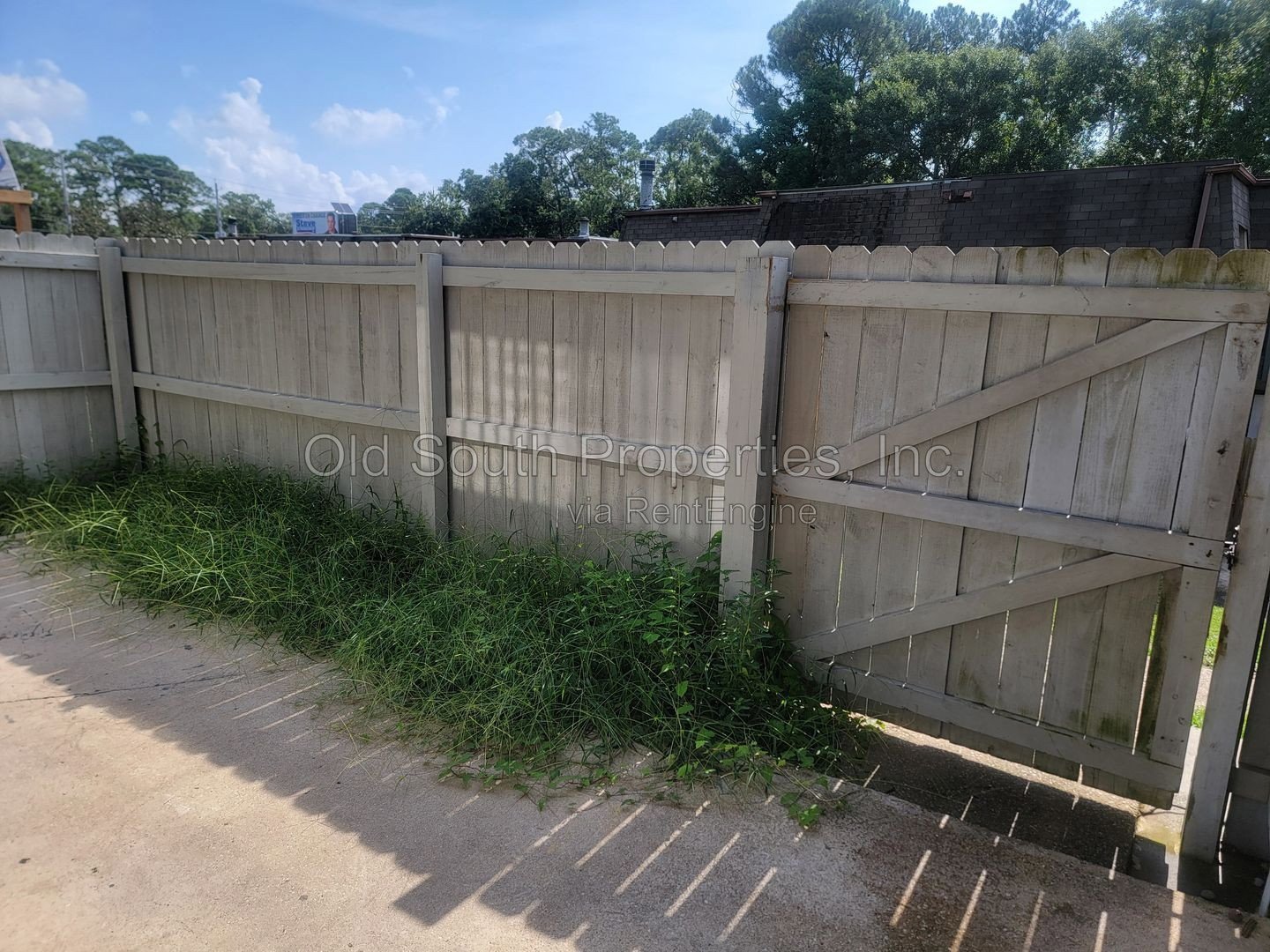 Nice townhome centrally located! property image