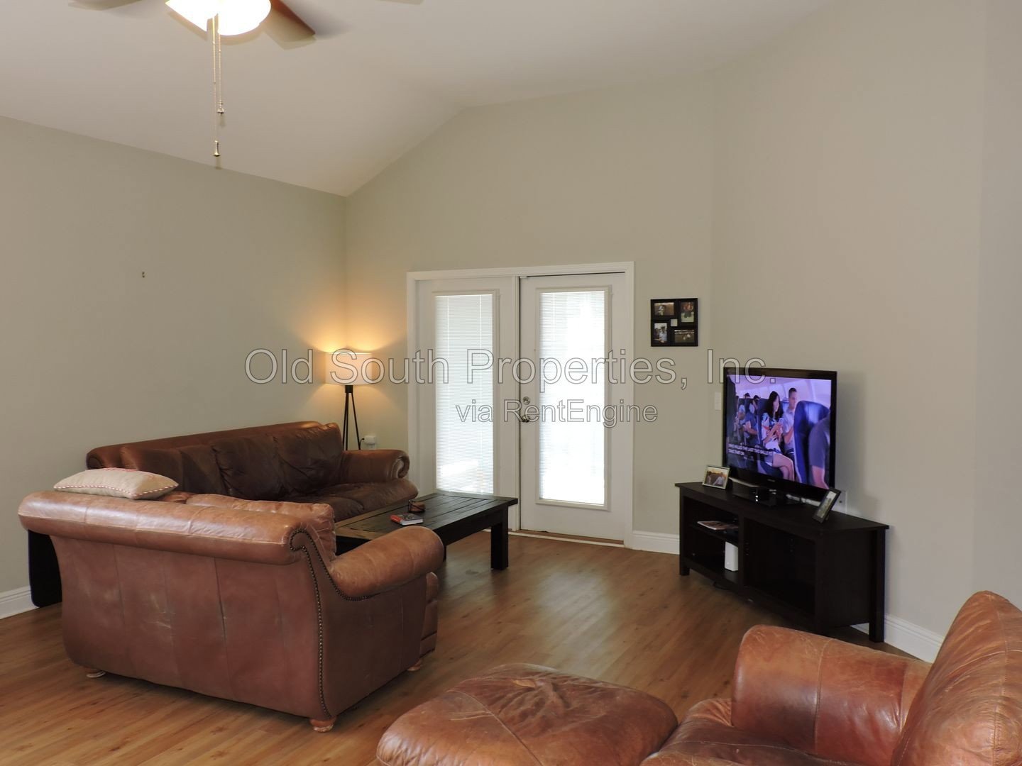 Easy access to Whiting Field & Pensacola! property image