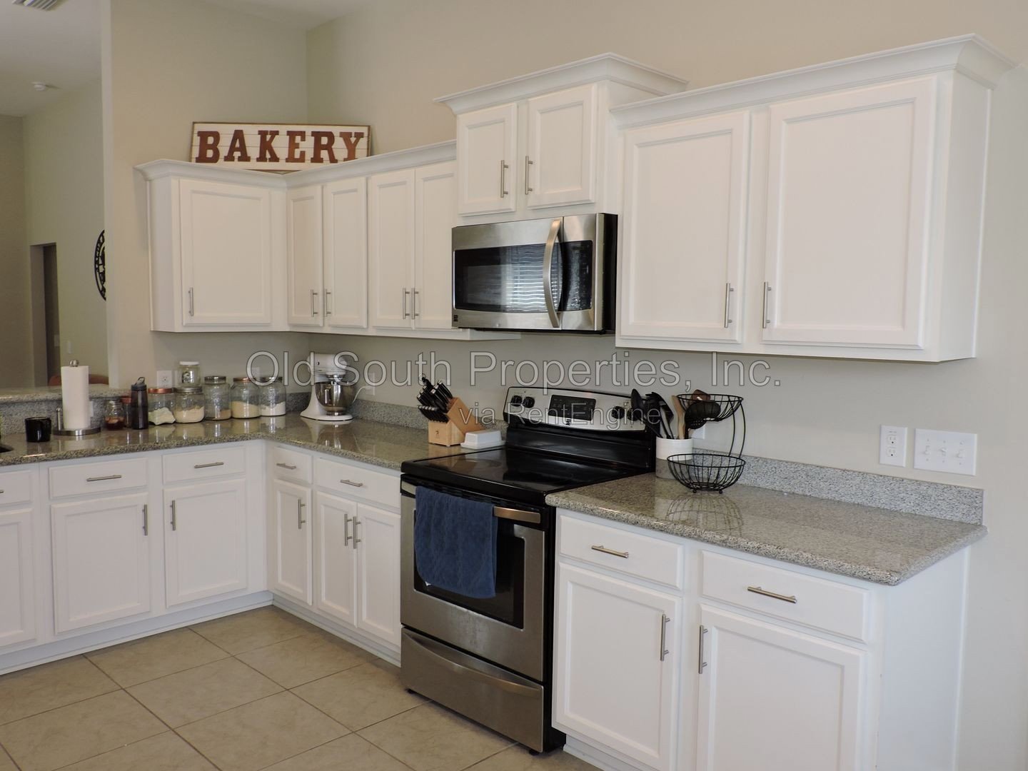 Easy access to Whiting Field & Pensacola! property image