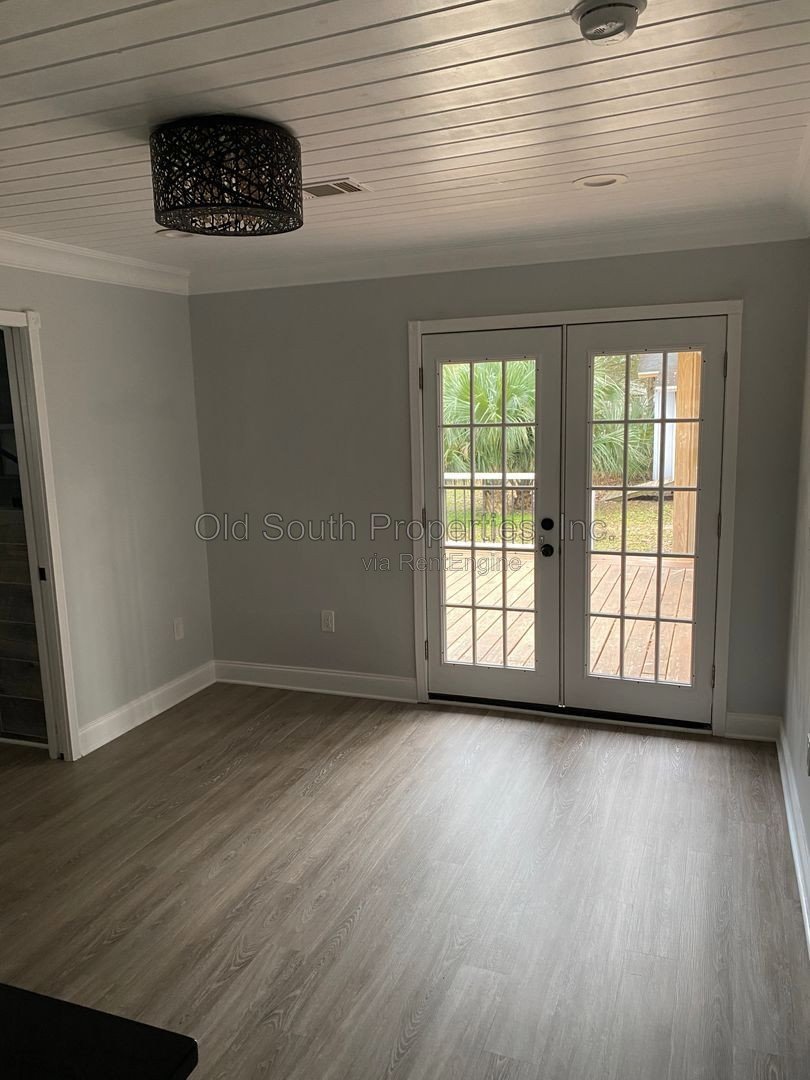 Beautifully renovated home! property image