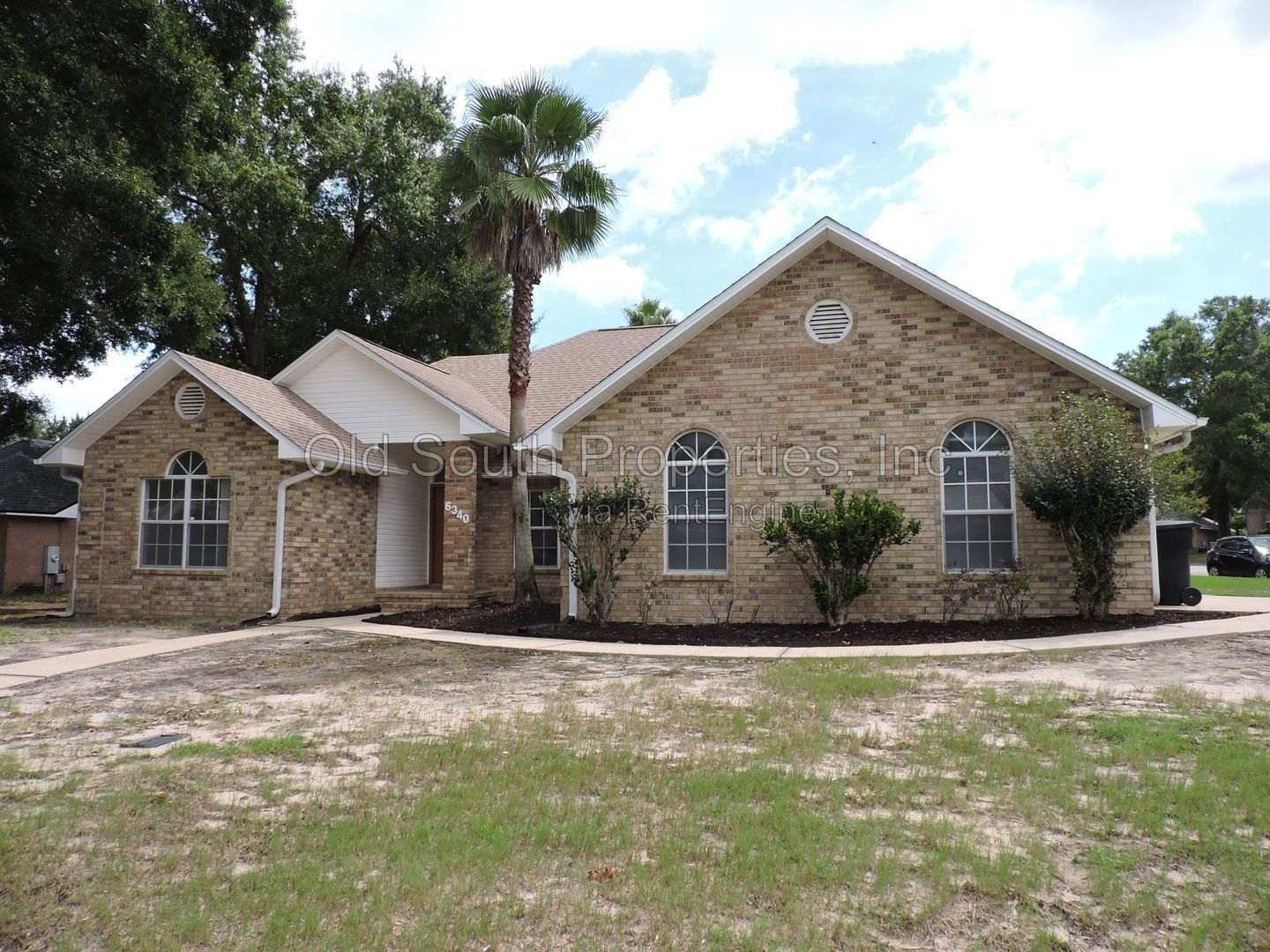 Northeast convenience with a POOL! property image