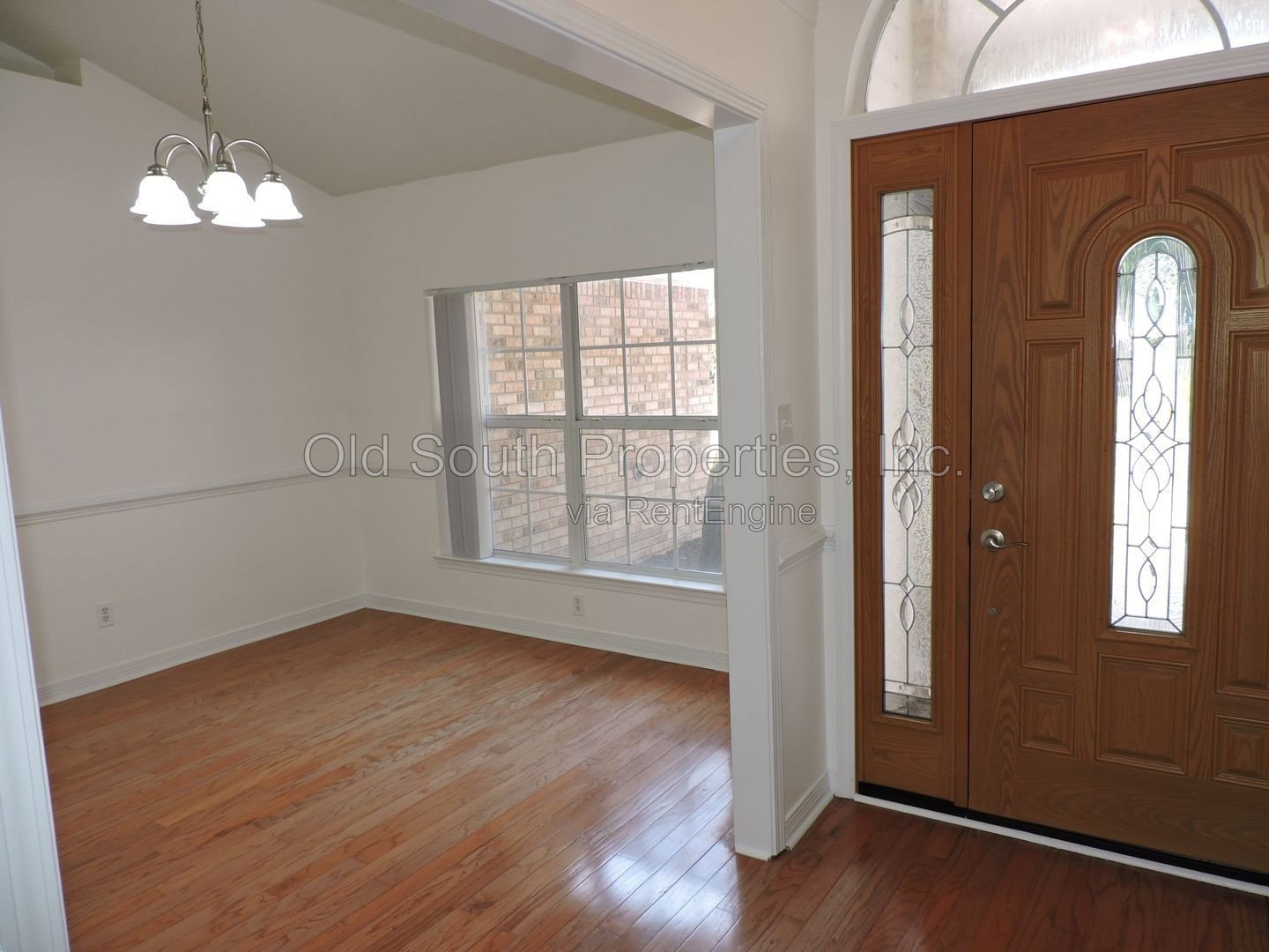 Northeast convenience with a POOL! property image