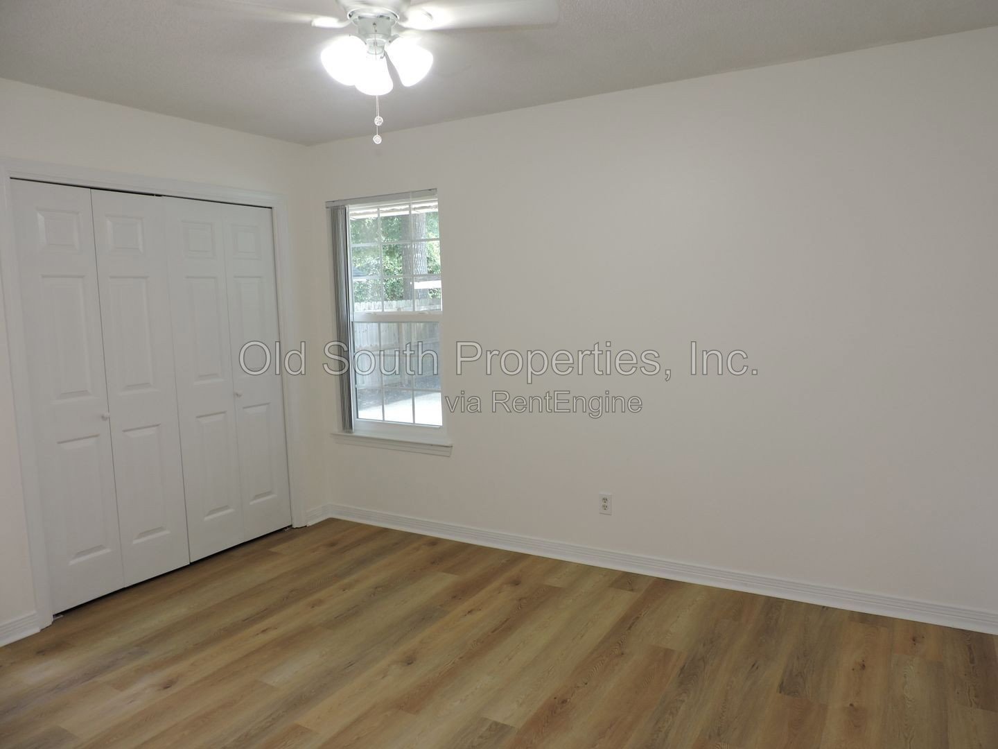 Northeast convenience with a POOL! property image