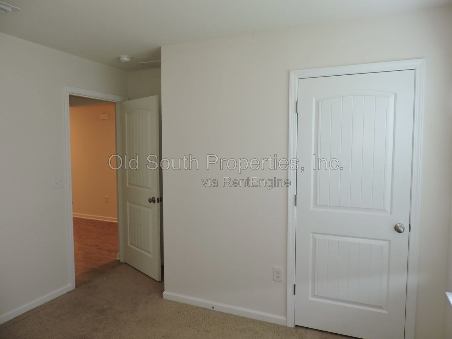 Easy access to shopping, interstate & Navy Federal complex! property image