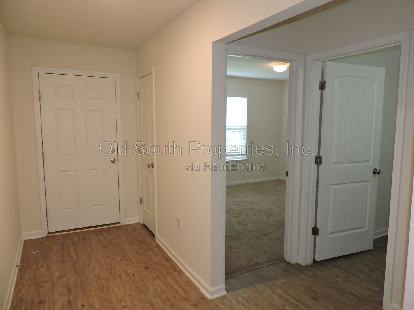 Easy access to shopping, interstate & Navy Federal complex! property image