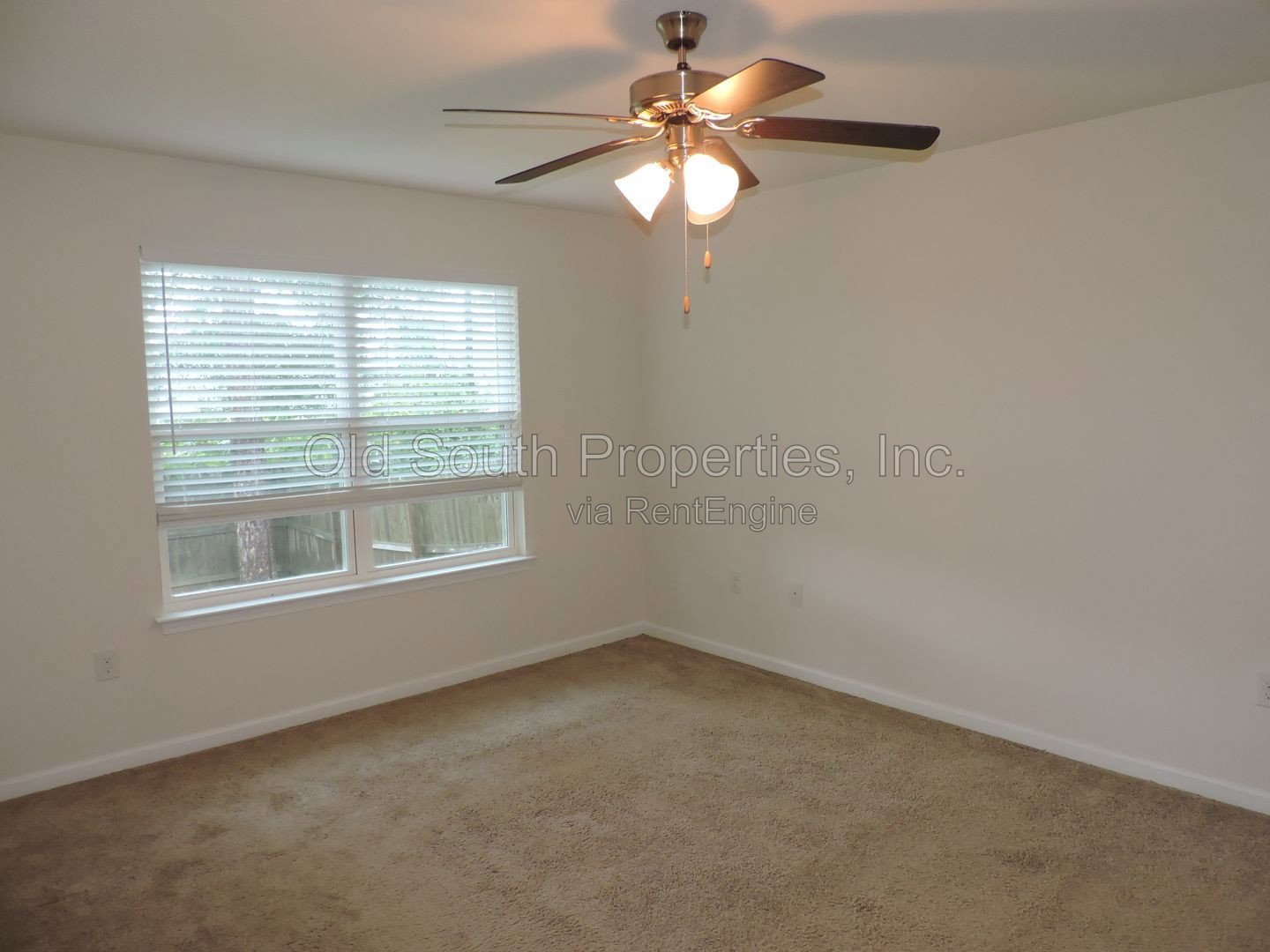 Easy access to shopping, interstate & Navy Federal complex! property image