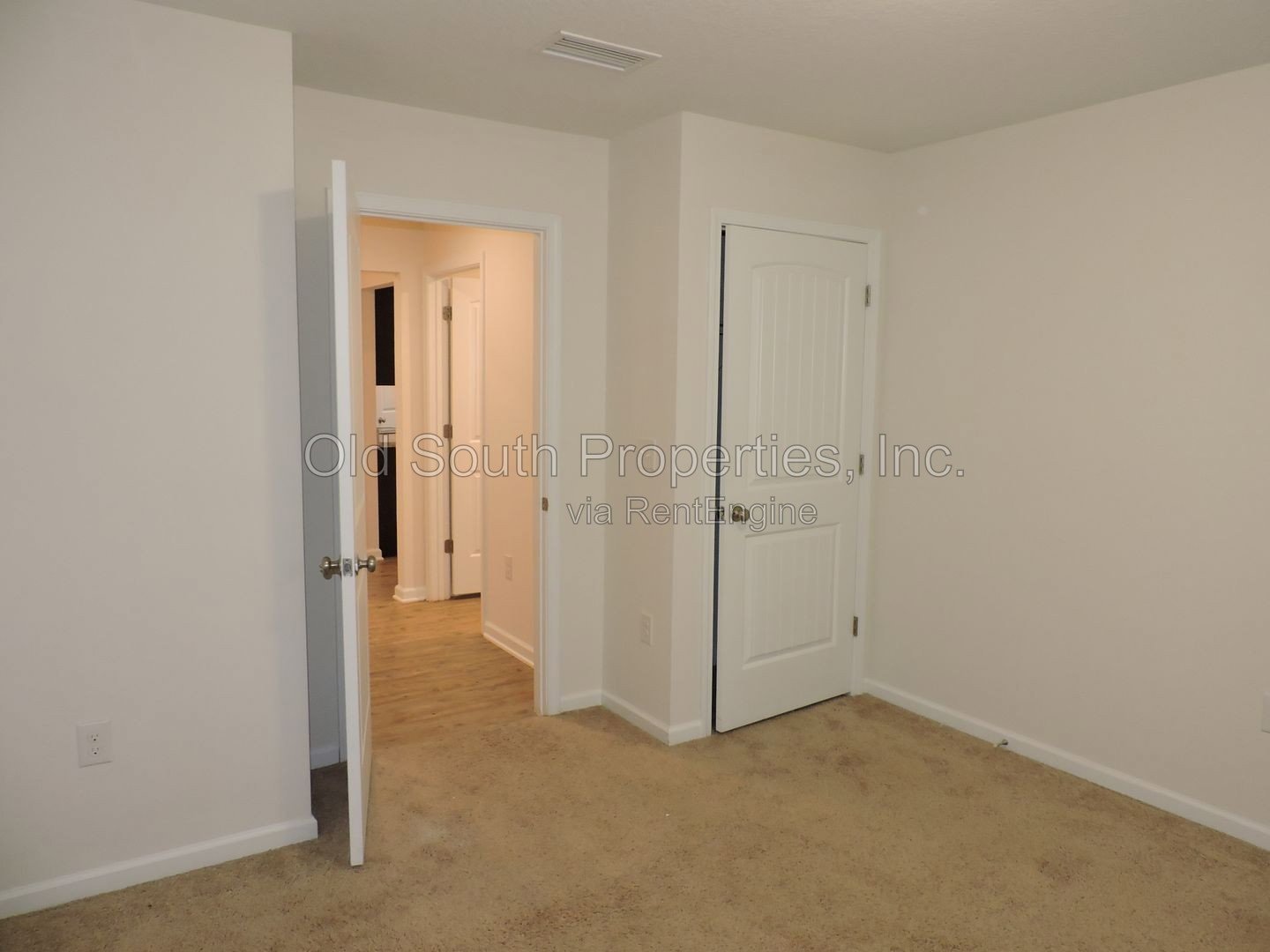 Easy access to shopping, interstate & Navy Federal complex! property image