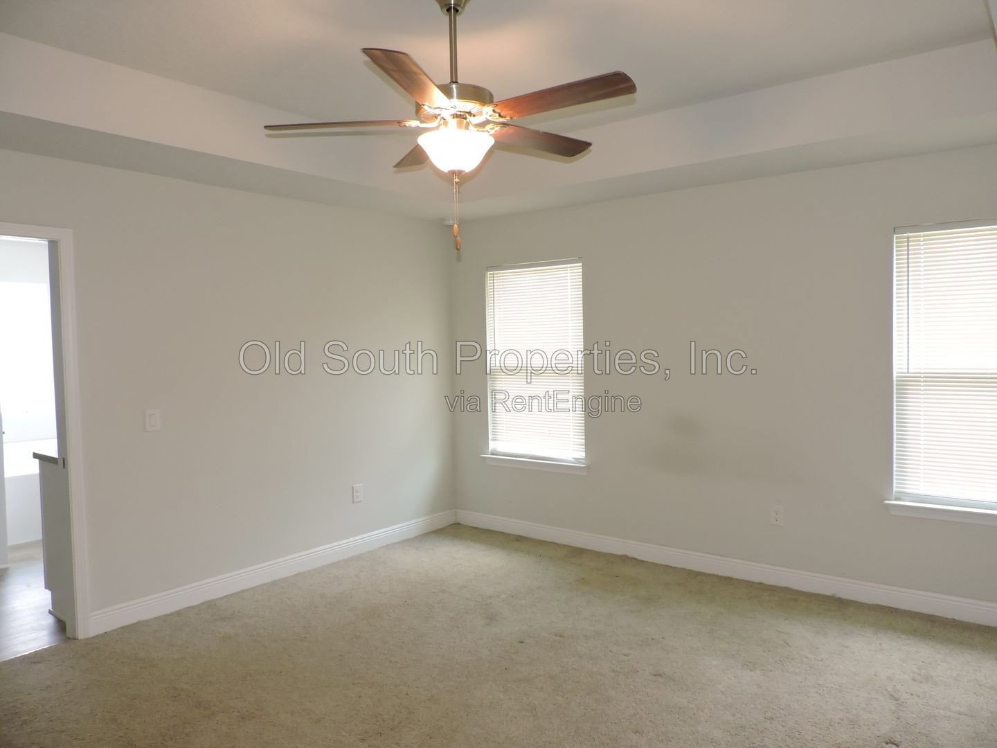 Convenient to interstate & bases! property image