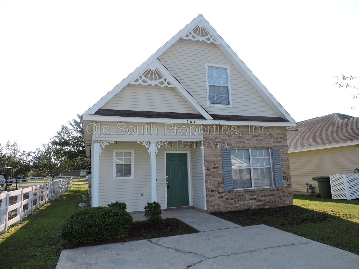 Easy access to shopping, interstate & Navy Federal! property image