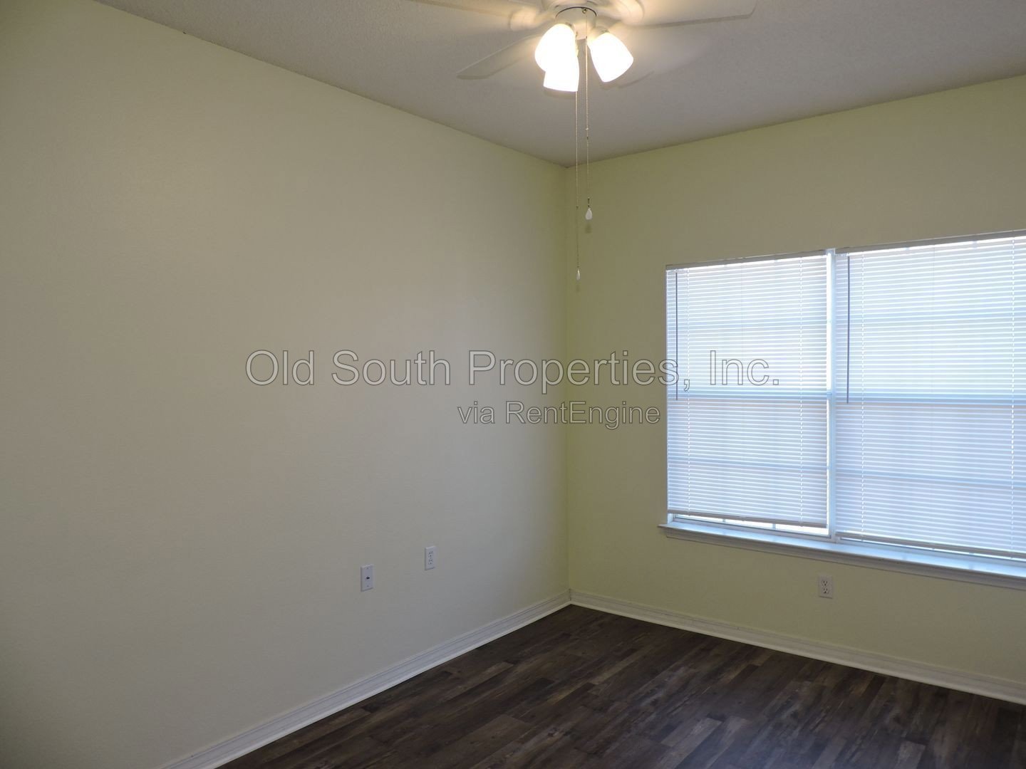 Easy access to shopping, interstate & Navy Federal! property image