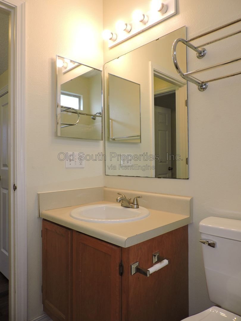 Easy access to shopping, interstate & Navy Federal! property image