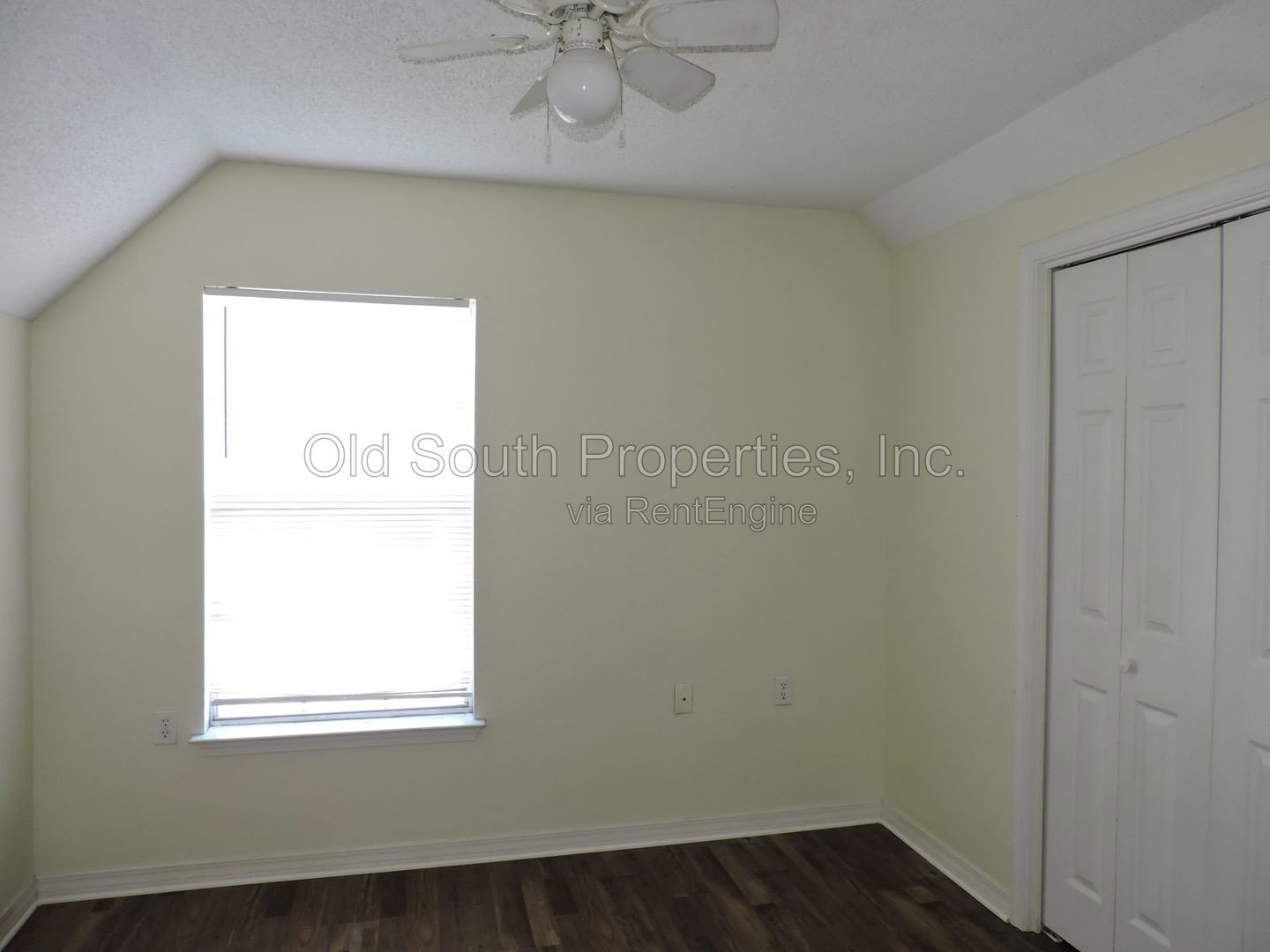 Easy access to shopping, interstate & Navy Federal! property image