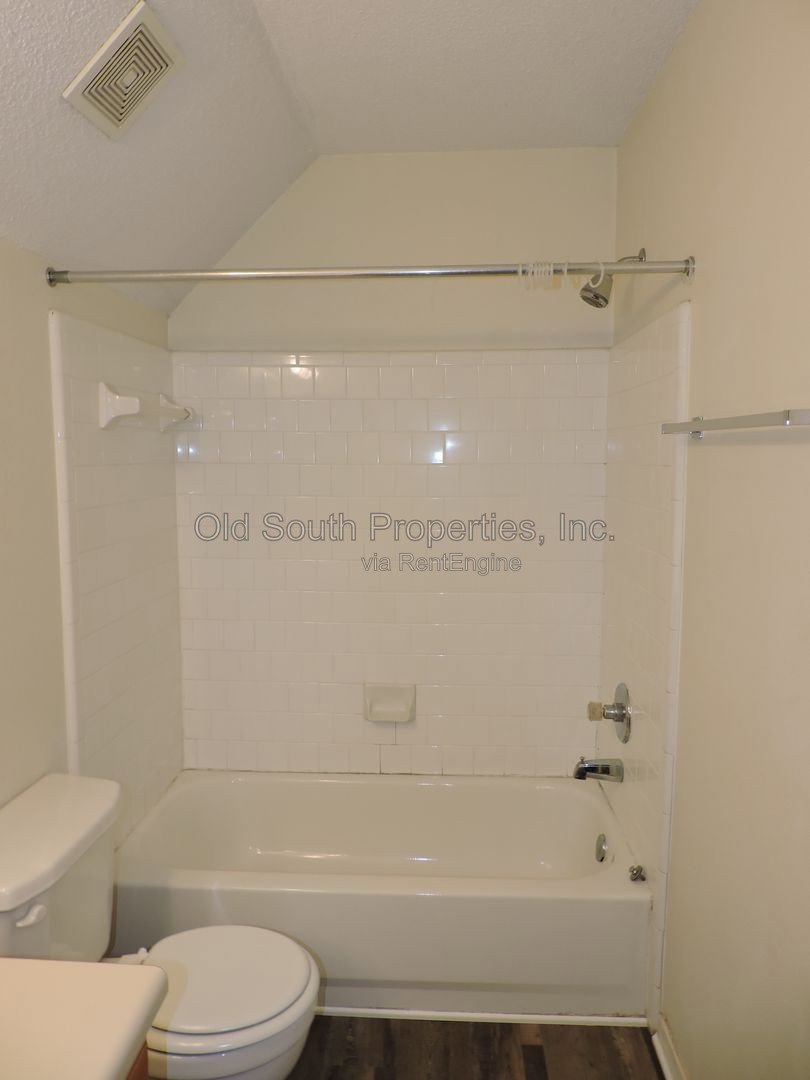 Easy access to shopping, interstate & Navy Federal! property image