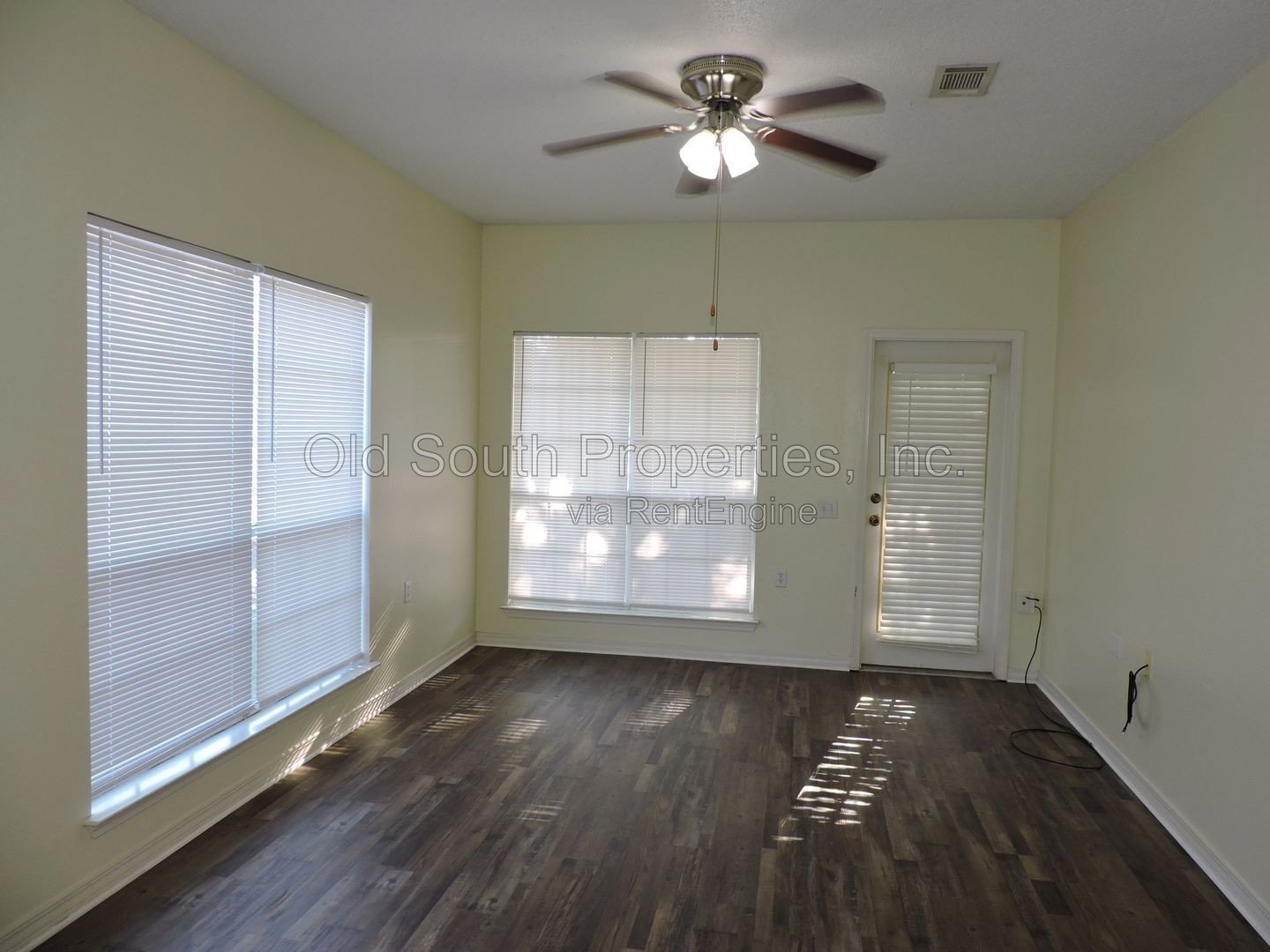 Easy access to shopping, interstate & Navy Federal! property image