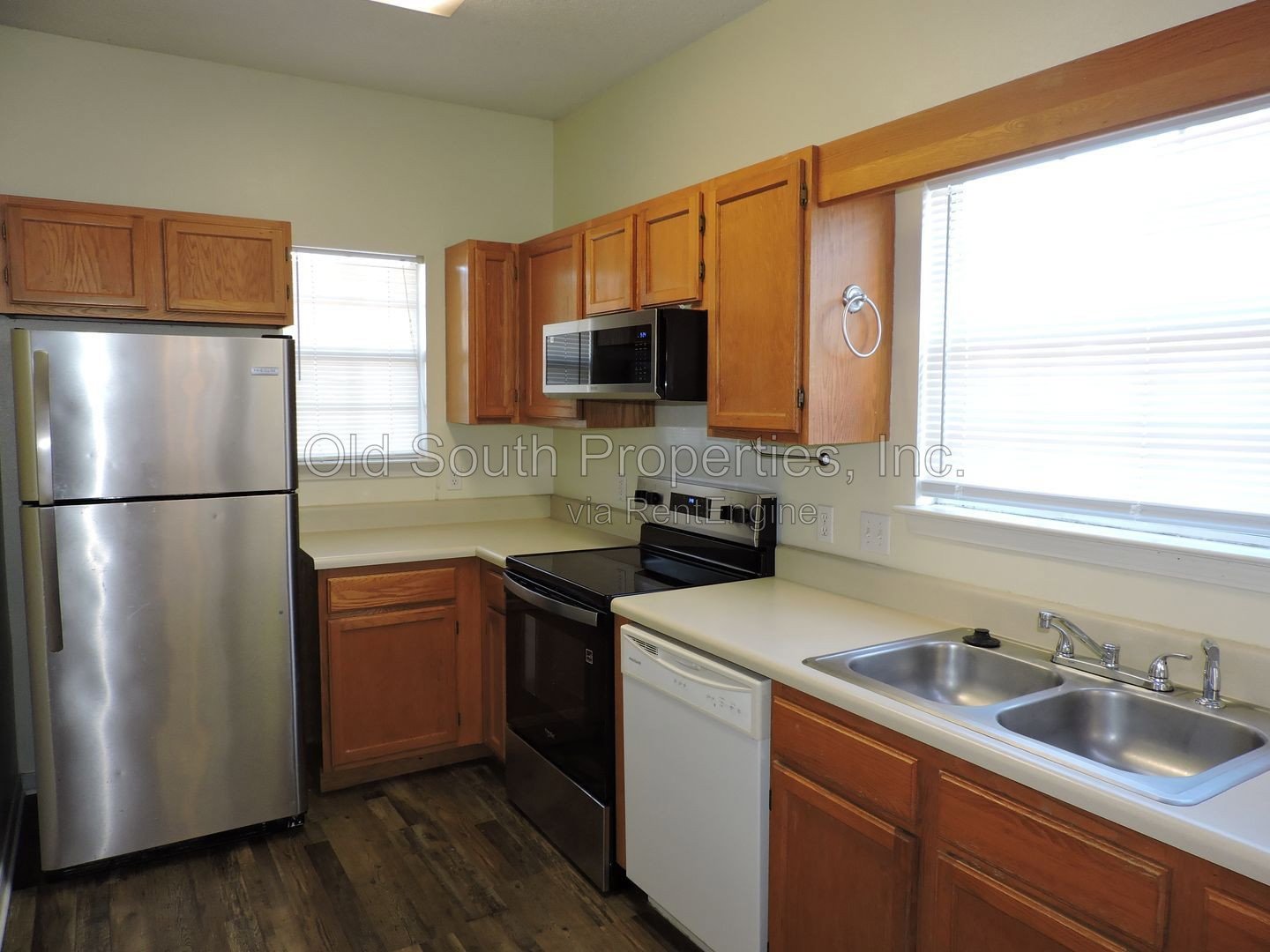 Easy access to shopping, interstate & Navy Federal! property image