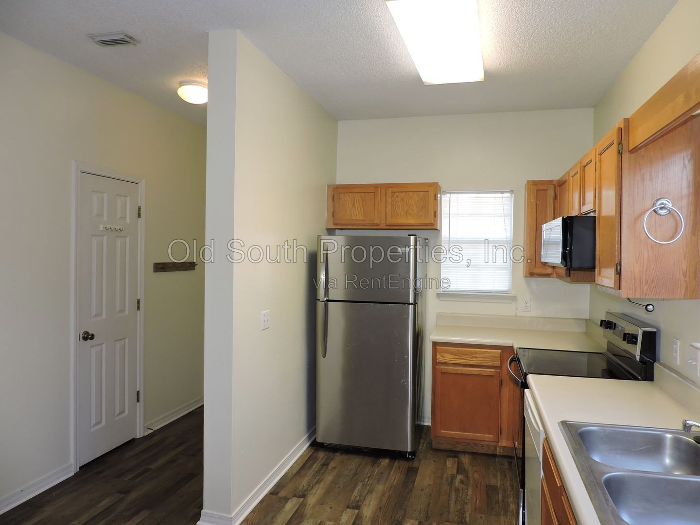 Easy access to shopping, interstate & Navy Federal! property image