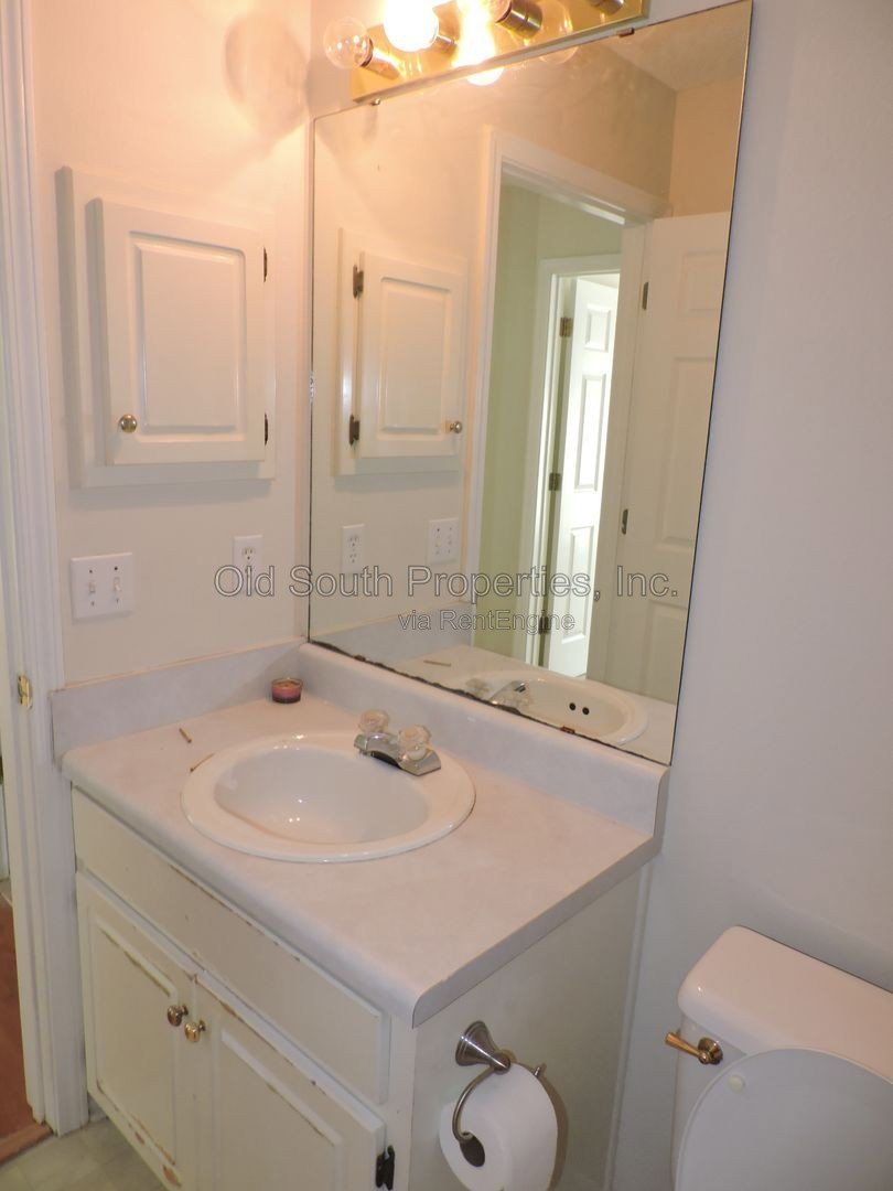 Four bedroom home near Navy Federal Complex! property image