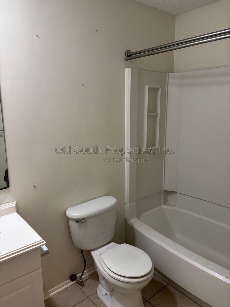 Convenient Northeast location! property image