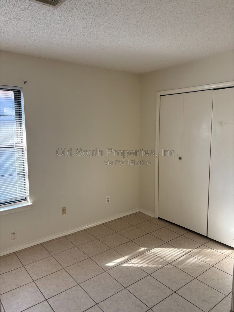 Convenient Northeast location! property image