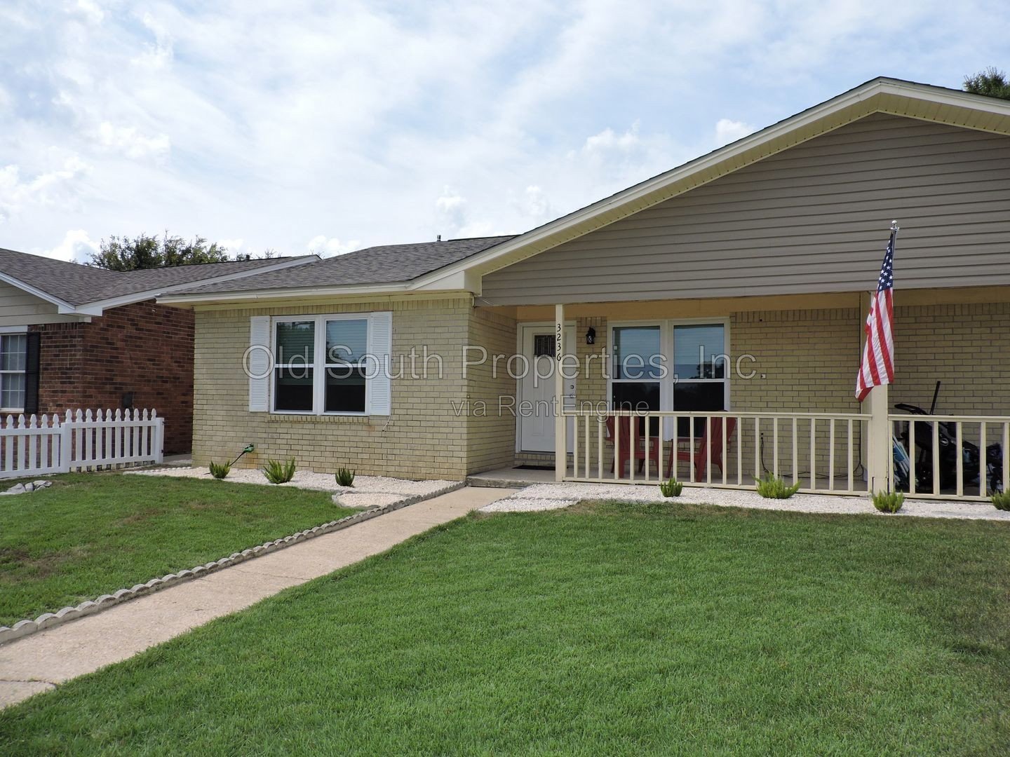 Updated 3 bedroom duplex in Gulf Breeze! property image