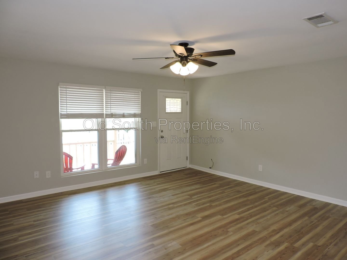 Updated 3 bedroom duplex in Gulf Breeze! property image