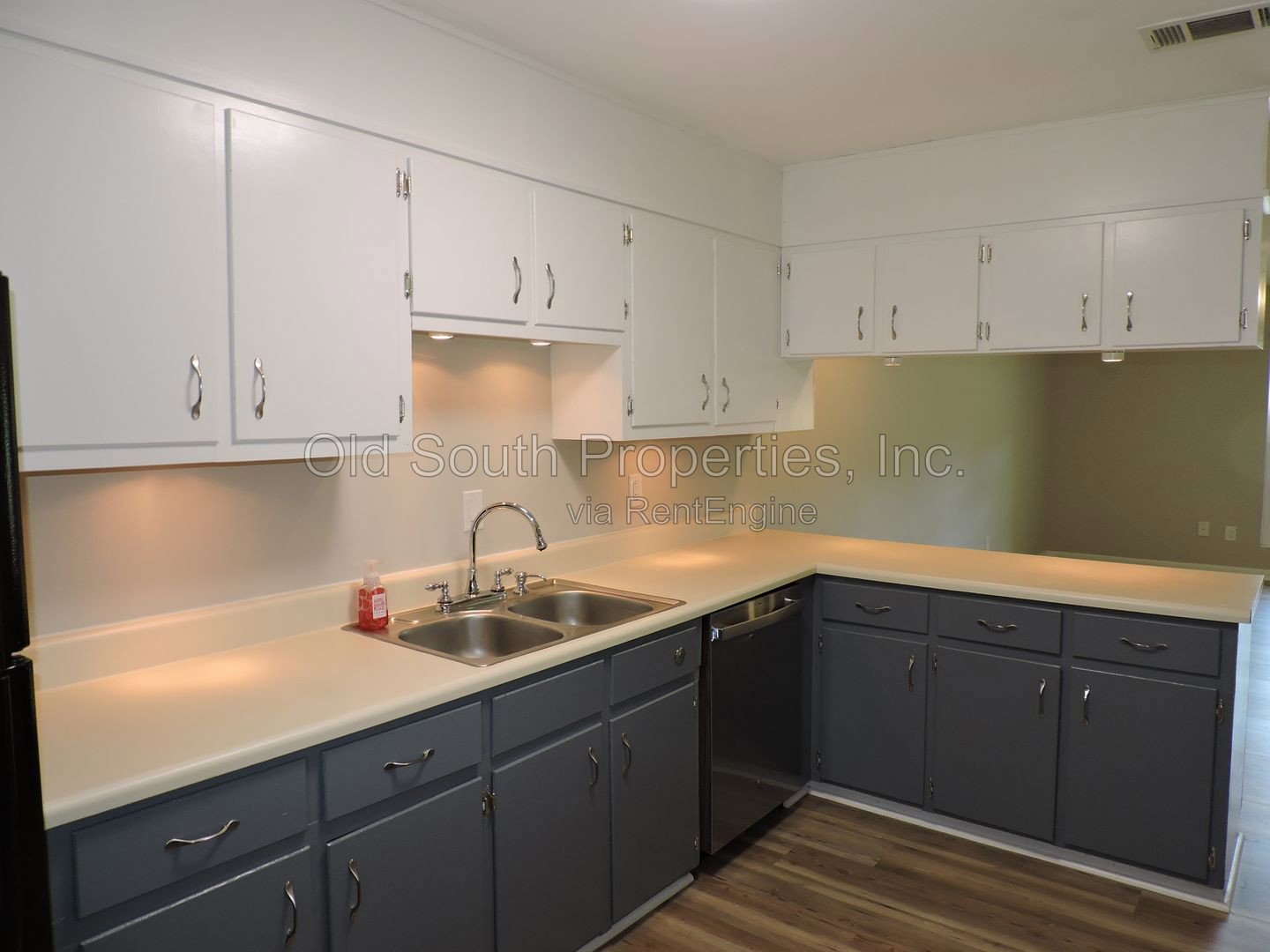 Updated 3 bedroom duplex in Gulf Breeze! property image