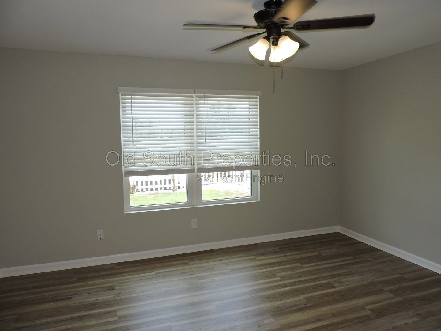 Updated 3 bedroom duplex in Gulf Breeze! property image