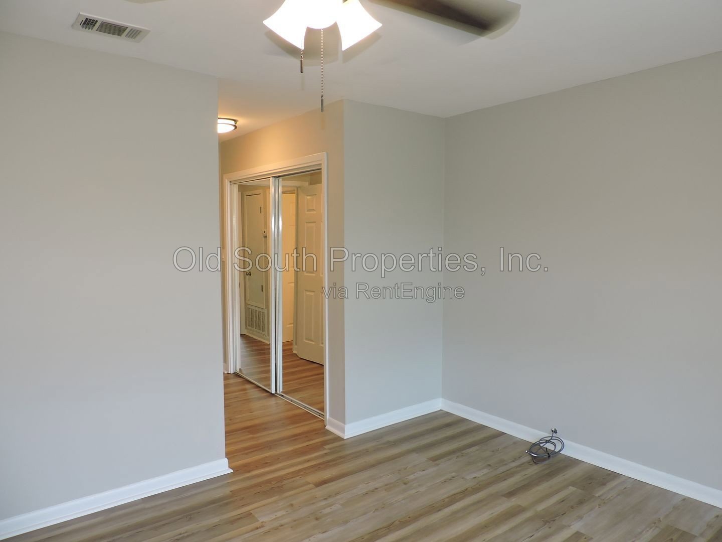 Updated 3 bedroom duplex in Gulf Breeze! property image