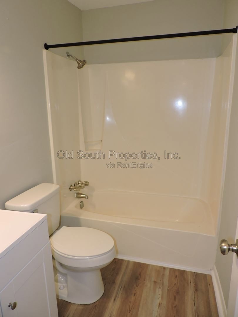 Updated 3 bedroom duplex in Gulf Breeze! property image