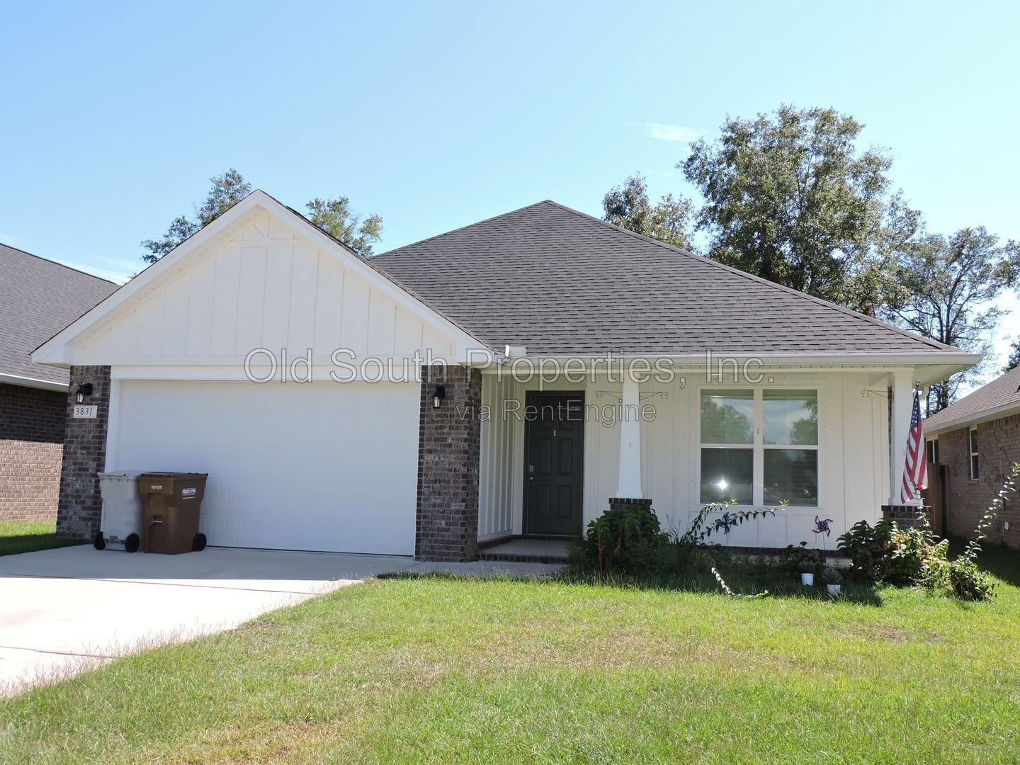 Convenient to schools & shopping! property image