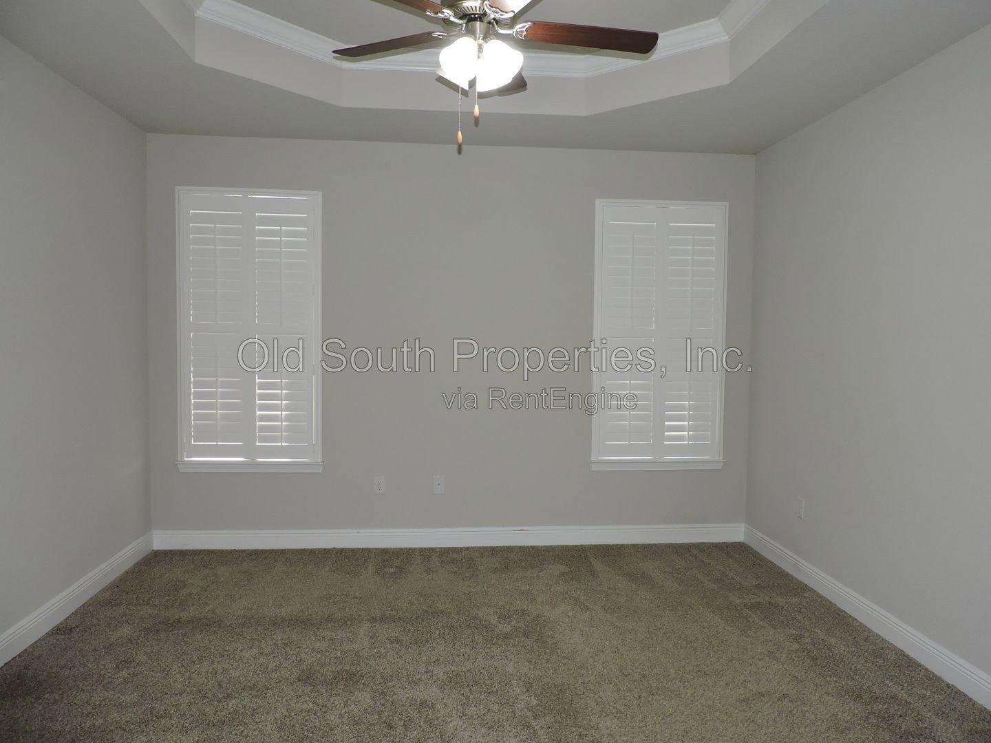 Convenient to schools & shopping! property image