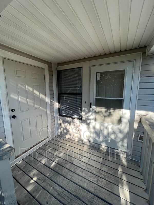 Updated condo in Gulf Breeze! property image