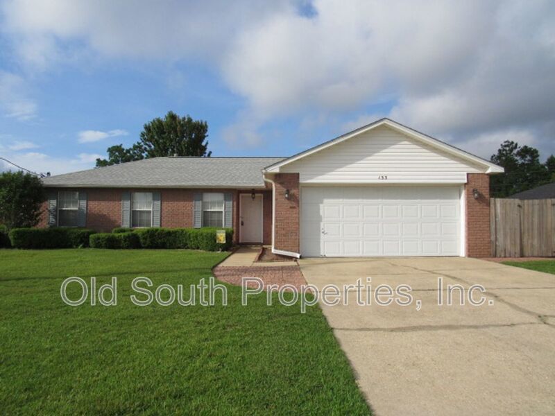Easy access to bases & shopping! property image