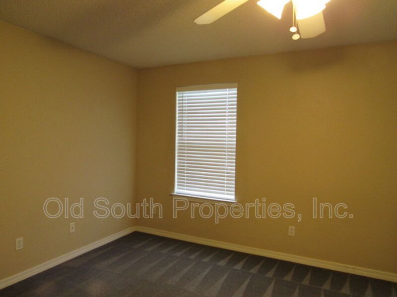 Easy access to bases & shopping! property image