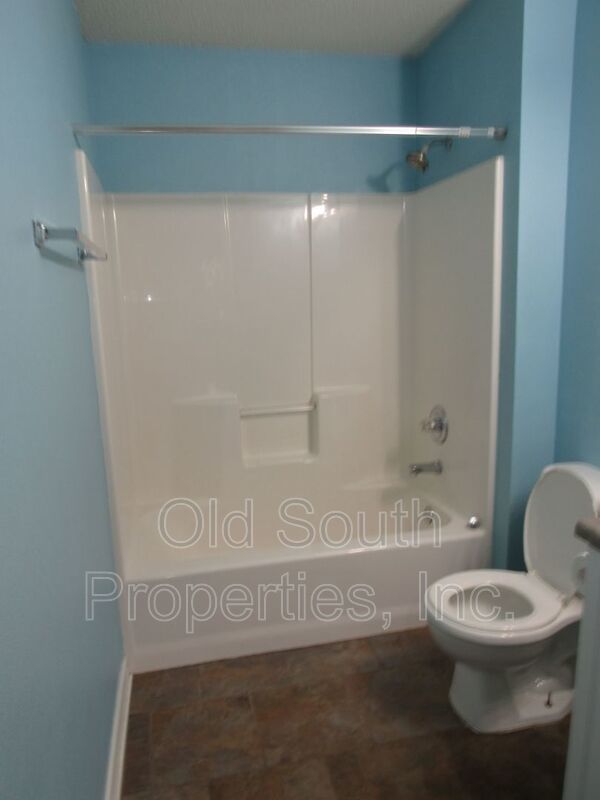 Easy access to bases & shopping! property image
