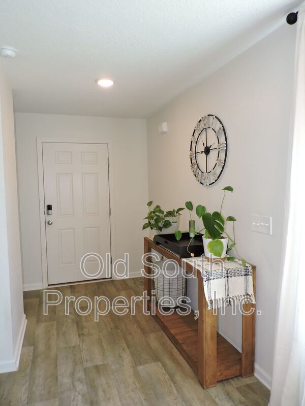 Easy access to Navy Federal complex, shopping & interstate. property image