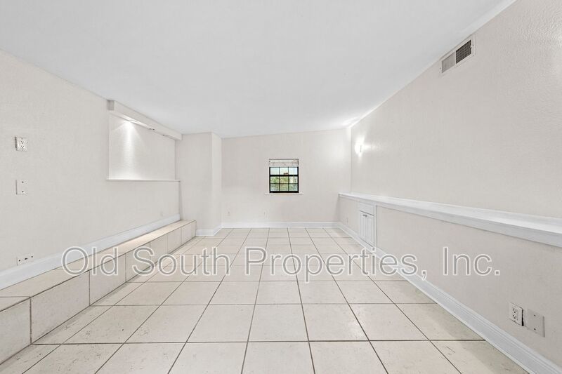 Convenient location! property image