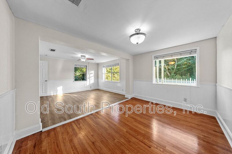 Convenient location! property image