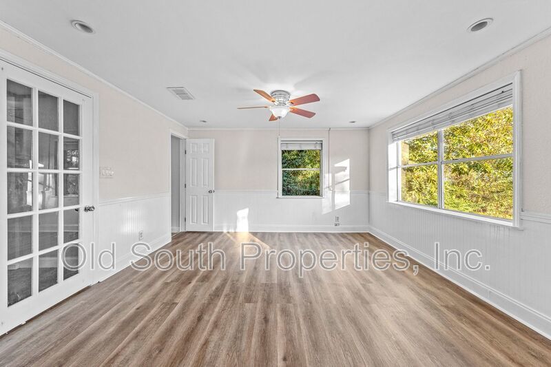 Convenient location! property image